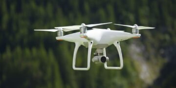 5 Ways Drones Are Going To Change the World